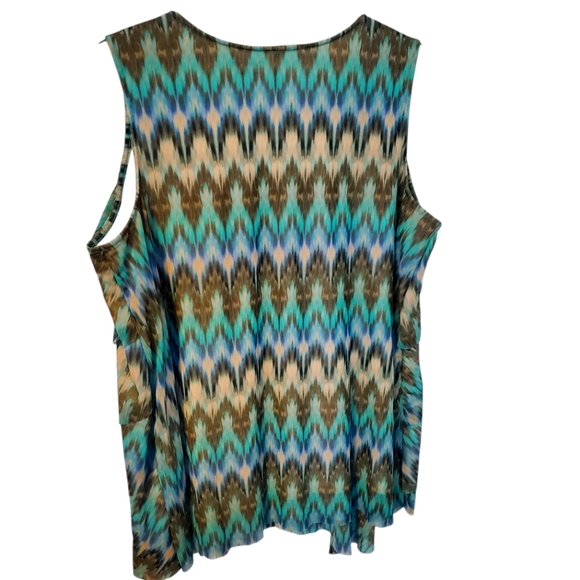 Catherines Womens Pullover Green Blue Chevron Stripe Sleeveless Tunic - Picture 2 of 6
